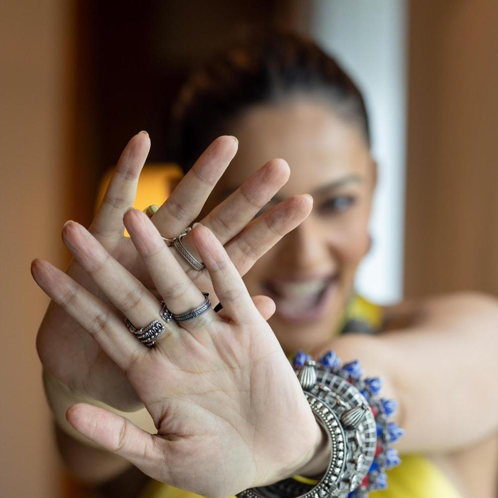preeti-singh-hot-photos